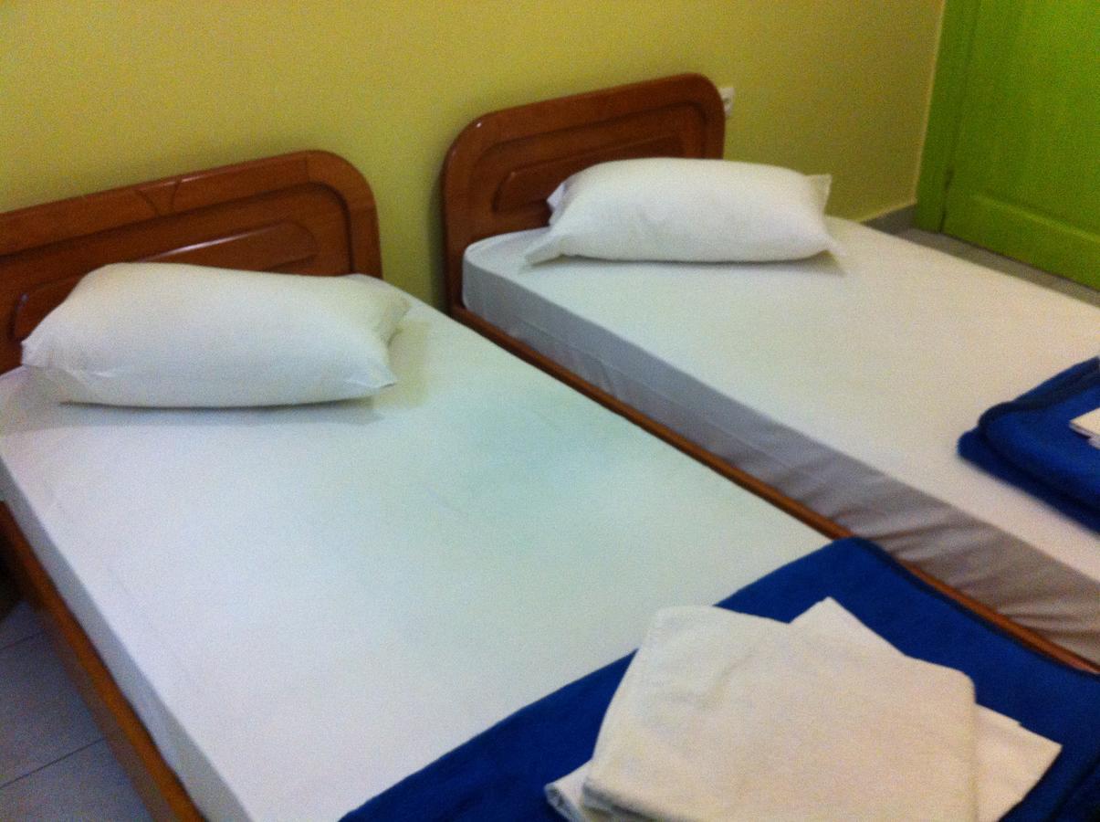 Zeus Hostel Athènes Extérieur photo