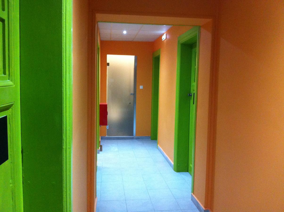 Zeus Hostel Athènes Extérieur photo
